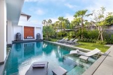 Villa in Kerobokan - castil Di Udara