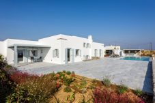Villa in Paros - Electra